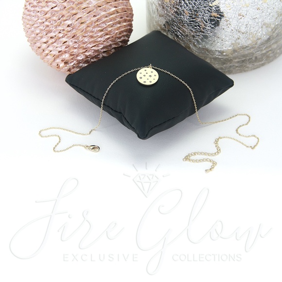 Gold Studded Disc Pendant Necklace - Picture 4 of 8